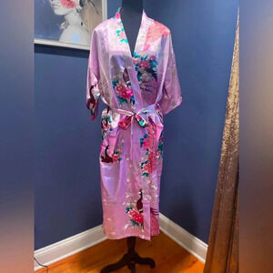 Satin robe kimono purple pink print. Size L. Bought in Tokyo